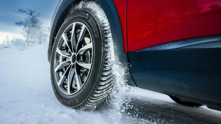 Michelin ALPIN 7: il nuovo pneumatico invernale punta a superare i test grazie al miglioramento della frenata e della resistenza al rotolamento